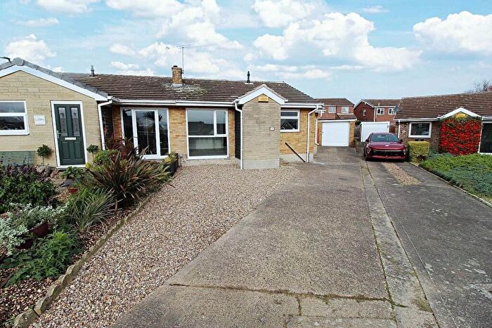 2 Bedroom Bungalow For Sale In Larkspur Close, Swinton, Mexborough, S64