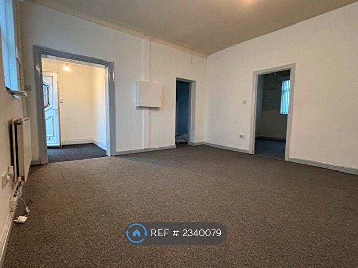 4 Bedroom Bungalow To Rent In Eastham Way, Little Hulton, Manchester, M38