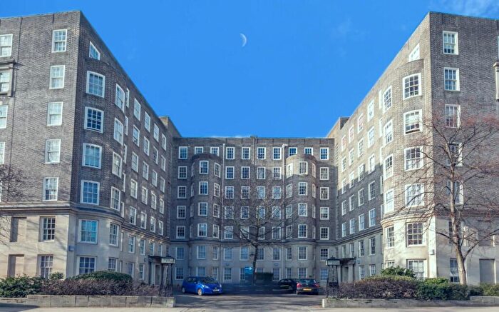 3 Bedroom Flat To Rent In South Lodge, Circus Road, St Johns Wood, NW8