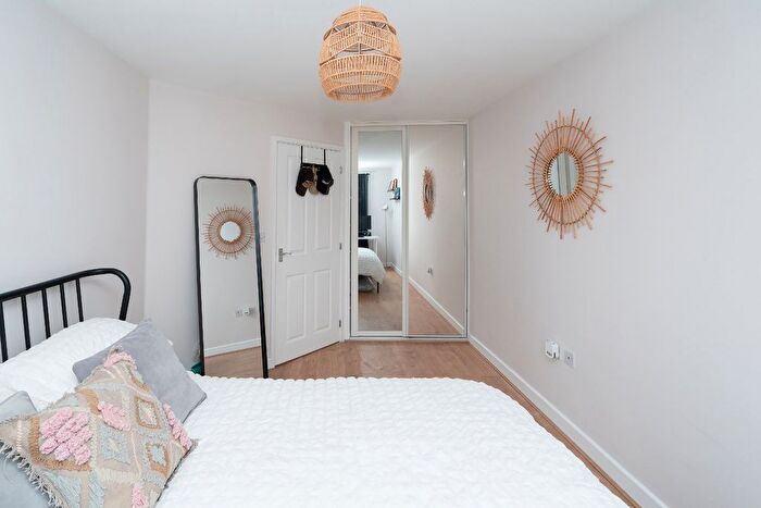 2 Bedroom Flat For Sale In Dodd Road, Watford, Hertfordshire, WD24