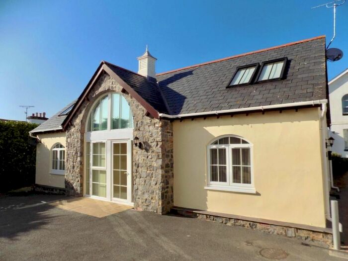 3 Bedroom Bungalow To Rent In Stone Acre Lodge, Lansdowne Court, Lansdowne Road, Torquay, TQ2