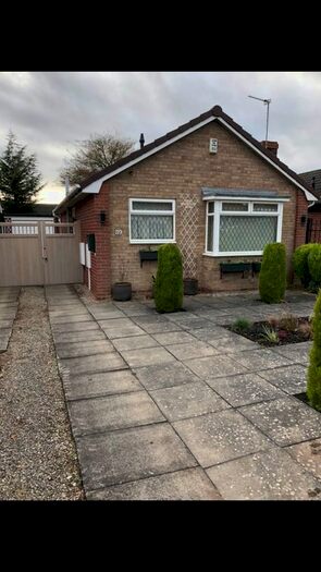 2 Bedroom Bungalow To Rent In Grangewood Road, Wollaton, Nottingham, NG8