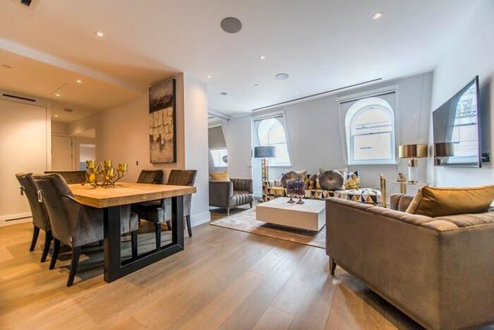 2 Bedroom Flat To Rent In Chancery Lane, Holborn, London, WC2A