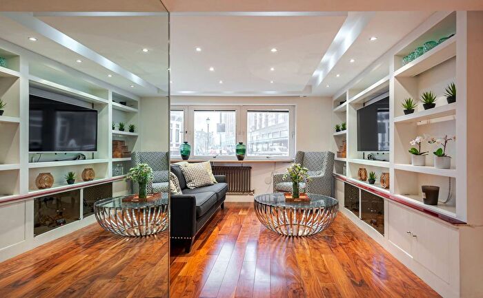 2 Bedroom Flat To Rent In Hans Crescent, Knightsbridge, London, SW1X