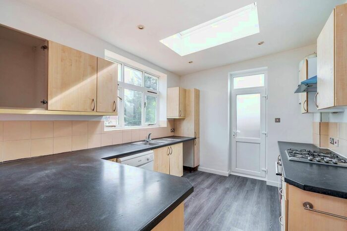 3 Bedroom Semi-Detached House To Rent In Montpelier Road, Purley, CR8