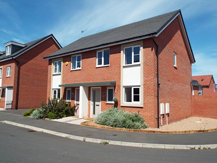 3 Bedroom Property To Rent In Shetland Close, Mansfield, NG20