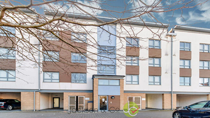 2 Bedroom Apartment To Rent In Ballantyne Drive, Colchester, CO2