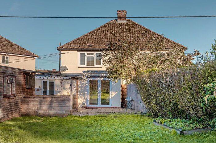 2 Bedroom Semi-Detached House To Rent In Valentia Close, Bletchingdon, OX5