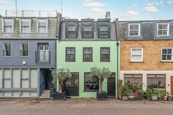 3 Bedroom Mews For Sale In Chilworth Mews, Lancaster Gate, London, W2