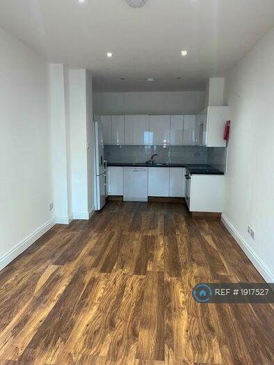 1 Bedroom Flat To Rent In Ambrose Street, London, SE16