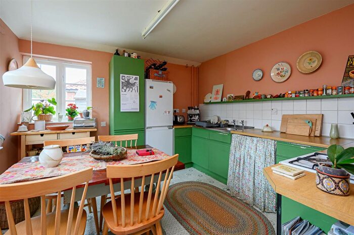 2 Bedroom Semi-detached Bungalow For Sale In Alder Way, New Earswick, York, YO32