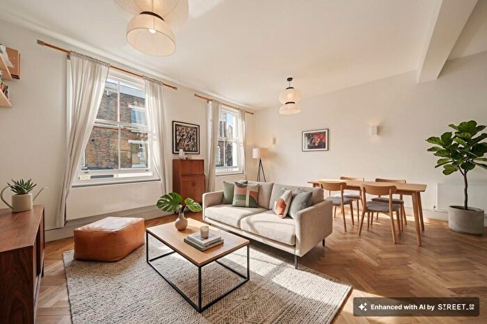 3 Bedroom Flat For Sale In Stoke Newington Church Street, London, N16