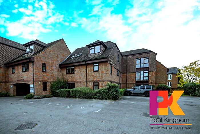 1 Bedroom Flat To Rent In Laurance Court, Marlow, SL7