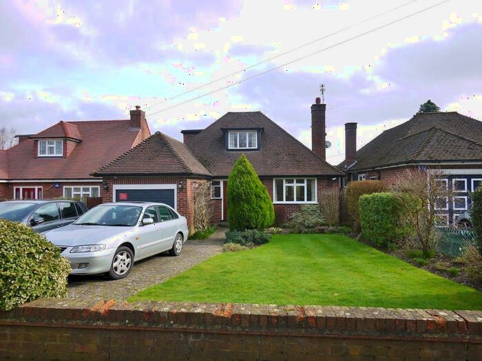 3 Bedroom Detached House To Rent In New Farm Lane, Northwood, HA6