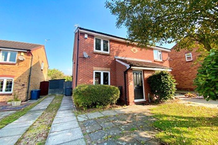 2 Bedroom Property To Rent In Charlock Gardens, Nottingham, NG13