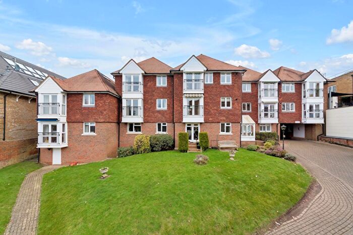 2 Bedroom Flat For Sale In Dartford Road, Sevenoaks, TN13
