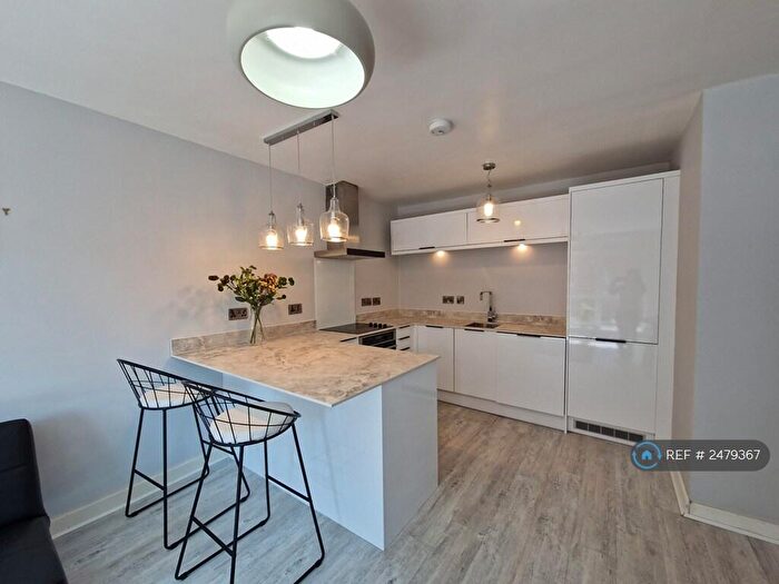 2 Bedroom Flat To Rent In Beauchamp House, Coventry, CV1