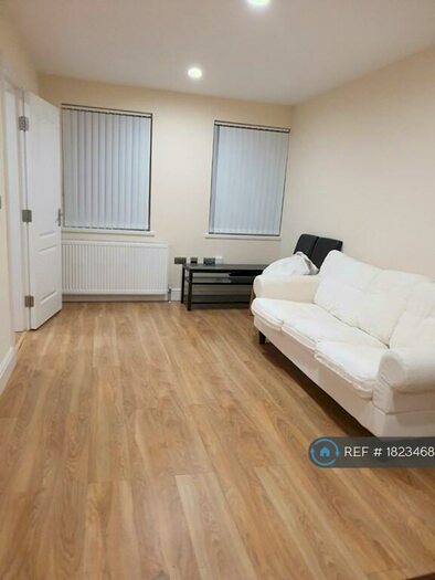 2 Bedroom Flat To Rent In Digbeth, Birmingham, B10