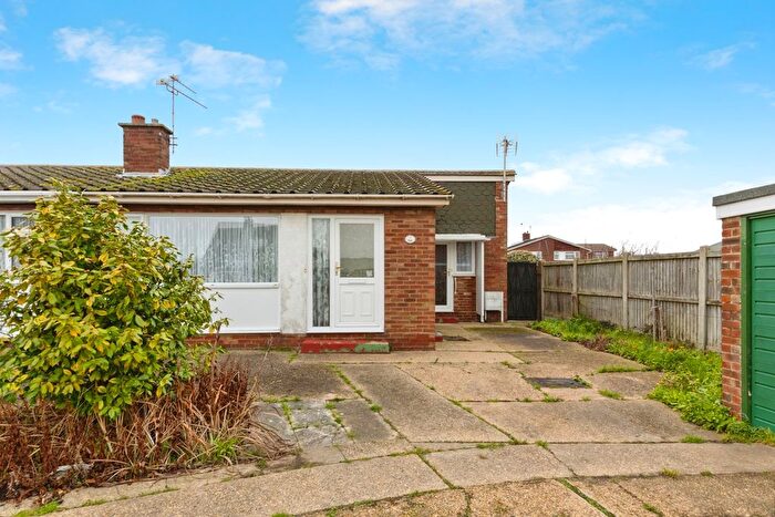 2 Bedroom Bungalow For Sale In Toucan Way, Clacton-On-Sea, Essex, CO15