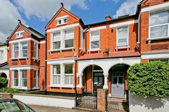 5 Bedroom Terraced House To Rent In Killyon Road, London SW8