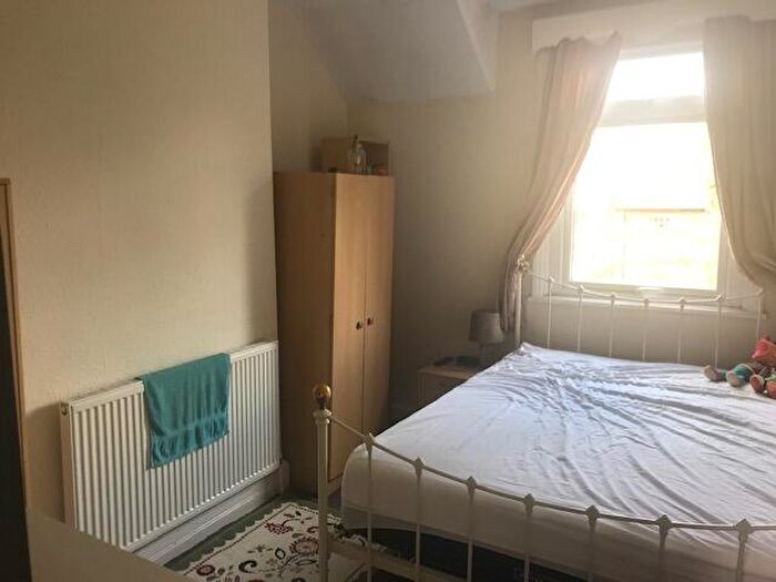 2 Bedroom Flat To Rent In Barlow Moor Road, Manchester, Greater Manchester, M20