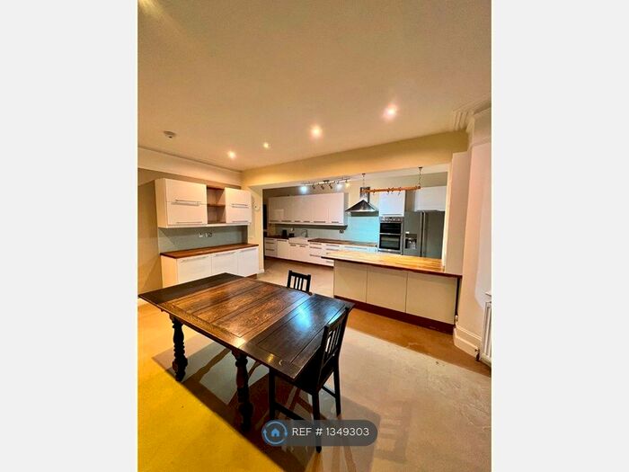 5 Bedroom Terraced House To Rent In Chatsworth Gardens, London, W3