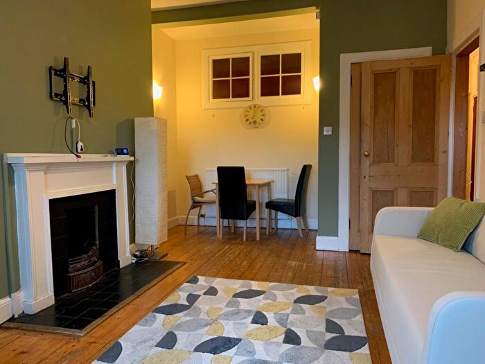 2 Bedroom Flat To Rent In , Piershill Terrace, Edinburgh, EH8