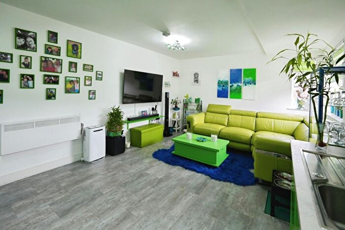 1 Bedroom Flat For Sale In Palatine Road, Manchester, M22