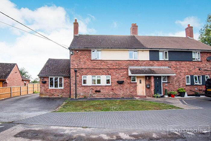 3 Bedroom Semi-Detached House For Sale In The Crescent Wragby, Market Rasen, LN8