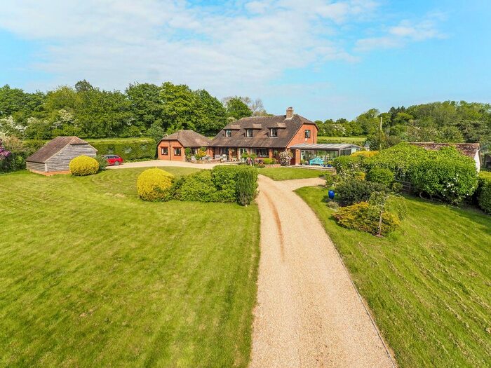 4 Bedroom Detached House For Sale In Common Hill, Medstead, Alton, GU34