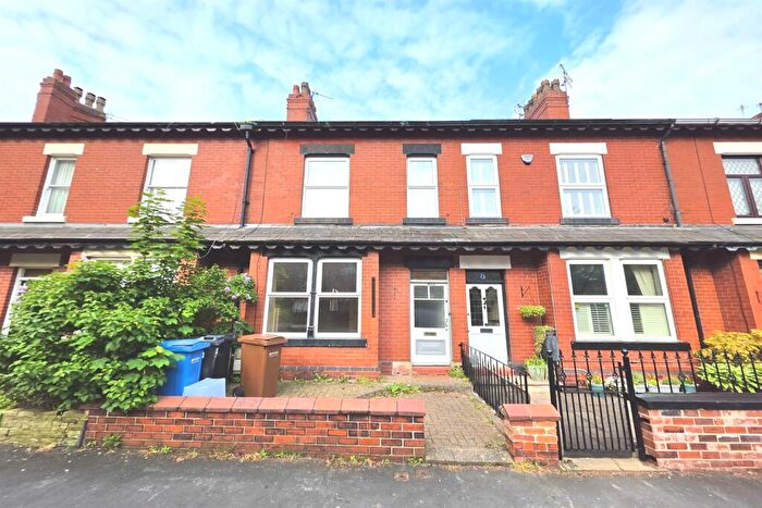 3 Bedroom Apartment To Rent In Romiley, Stockport, SK6