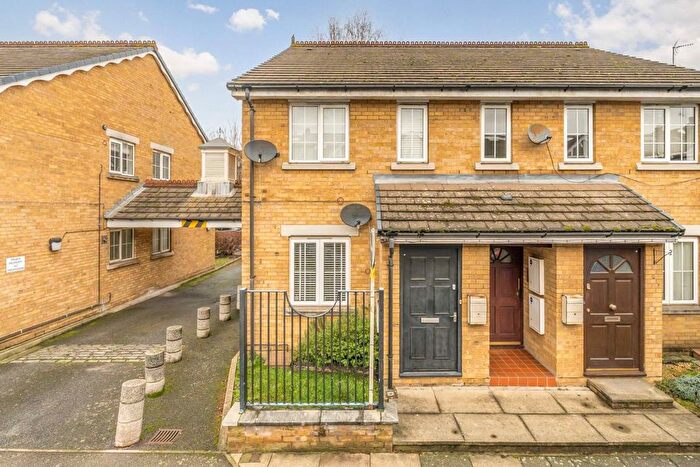 1 Bedroom Flat For Sale In Bodmin Street, Earlsfield, SW18