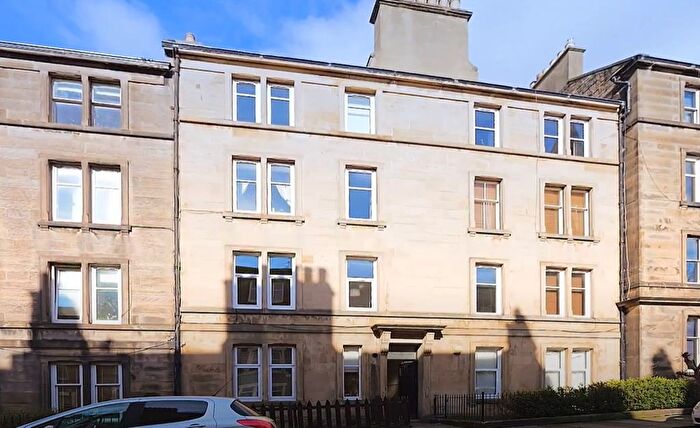 3 Bedroom Flat To Rent In Murieston Crescent, Dalry, Edinburgh, EH11