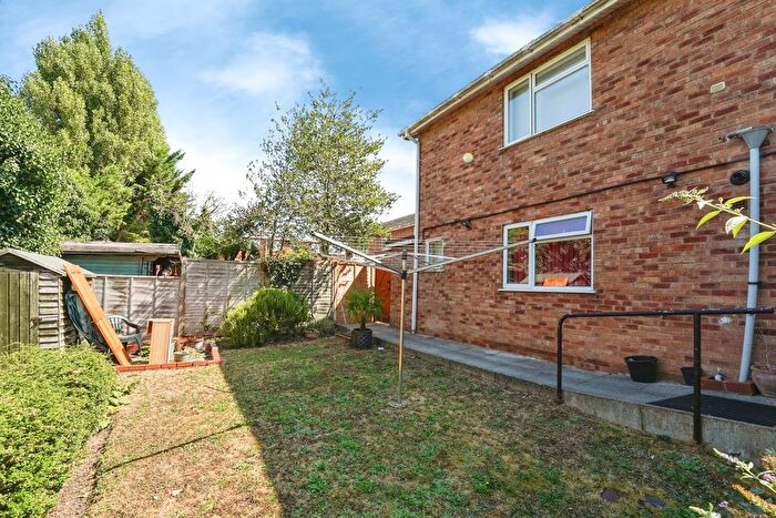 2 Bedroom Detached House For Sale In Fountain Court, Waterside, Evesham, Worcestershire, WR11