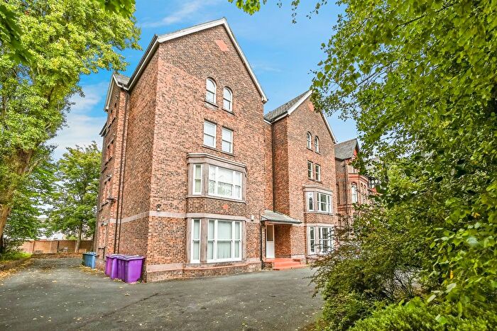 3 Bedroom Flat For Sale In Livingston Drive, Liverpool, L17