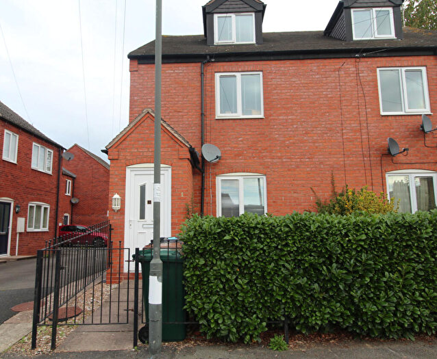 2 Bedroom Flat To Rent In Rose Villa Court, Swadlincote, Derbyshire, DE11