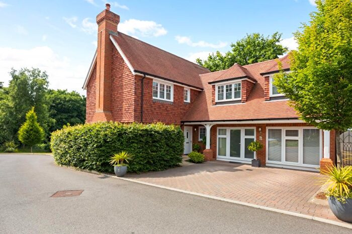 5 Bedroom Detached House For Sale In Mantell Close, Newick, BN8