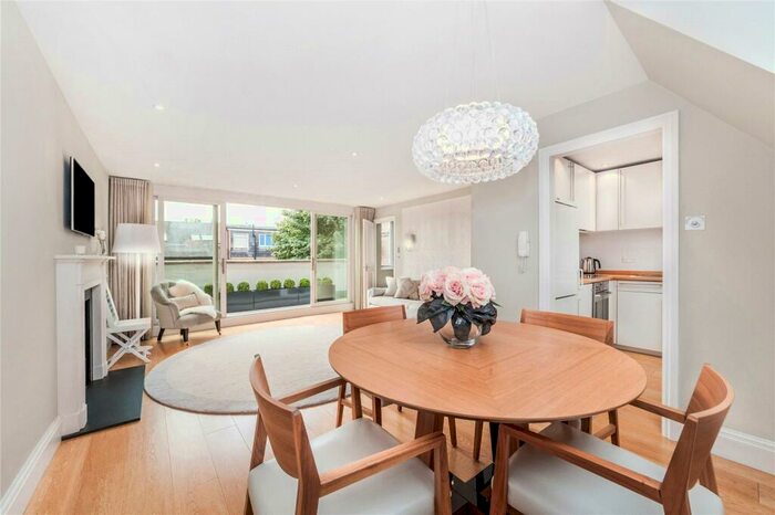 2 Bedroom Penthouse To Rent In Carlingford Road, Hampstead, NW3