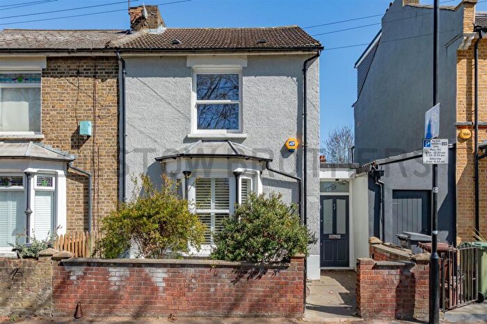 2 Bedroom Semi-Detached House To Rent In Chelmsford Road, London, E17