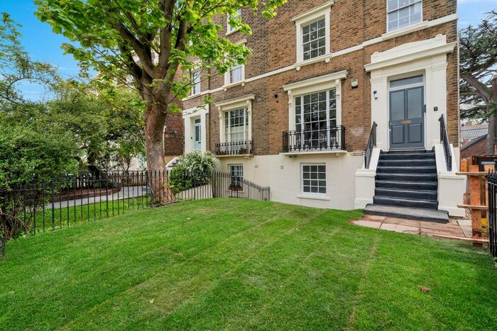 3 Bedroom Flat To Rent In Sydenham Park, London, SE26