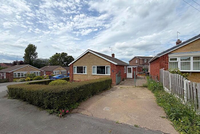 3 Bedroom Detached Bungalow To Rent In Chatsworth Close, Aston, Sheffield, S26