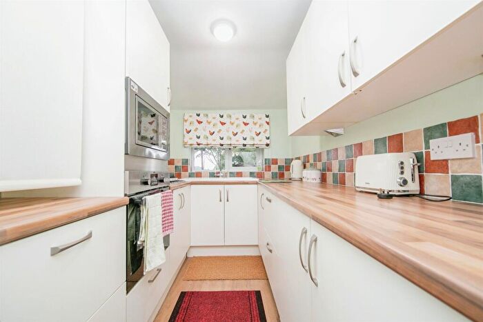 2 Bedroom End Of Terrace House For Sale In Clacton Road, Little Oakley, Harwich, CO12