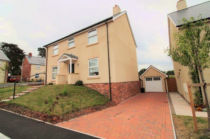 4 Bedroom Detached House For Sale In Alders Drive, Dingestow, NP25