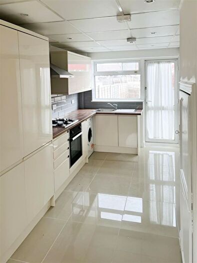 3 Bedroom Property To Rent In Maybury Road, Barking, IG11