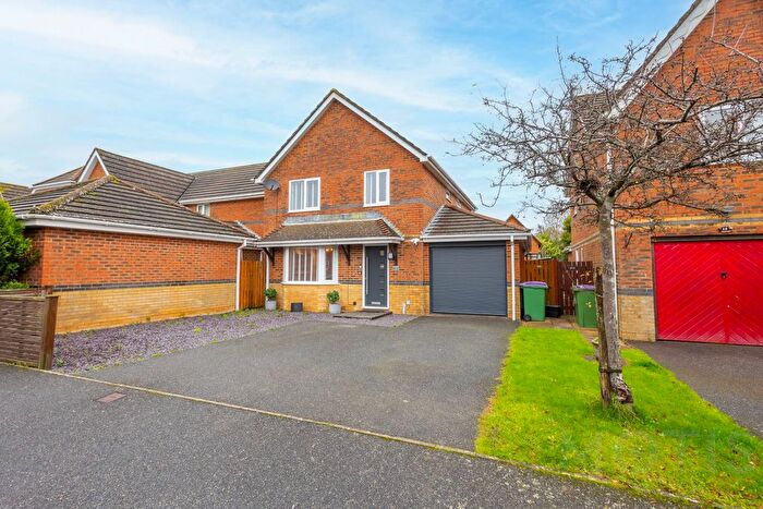 4 Bedroom Detached House For Sale In Woodcock Gardens, Hawkinge, CT18