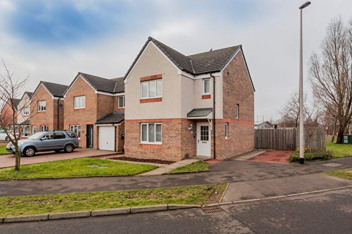 3 Bedroom Detached House For Sale In Hillhead Drive, Paisley, PA3