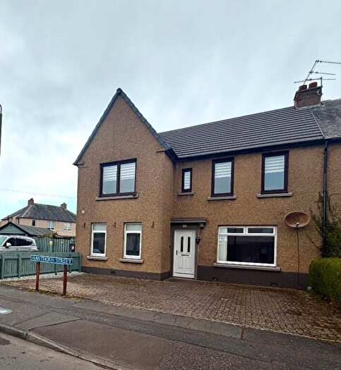 3 Bedroom Flat To Rent In Hawthorn Street, Grangemouth, Falkirk, FK3