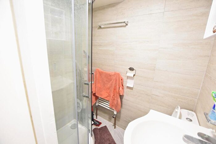 Flat To Rent In Tresham Crescent, London, NW8