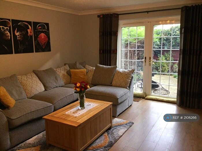 2 Bedroom Semi-Detached House To Rent In Wendover Mews, Bourne, PE10