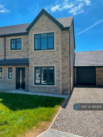 3 Bedroom Semi-Detached House To Rent In Clayton Meadow, Goole, HU15